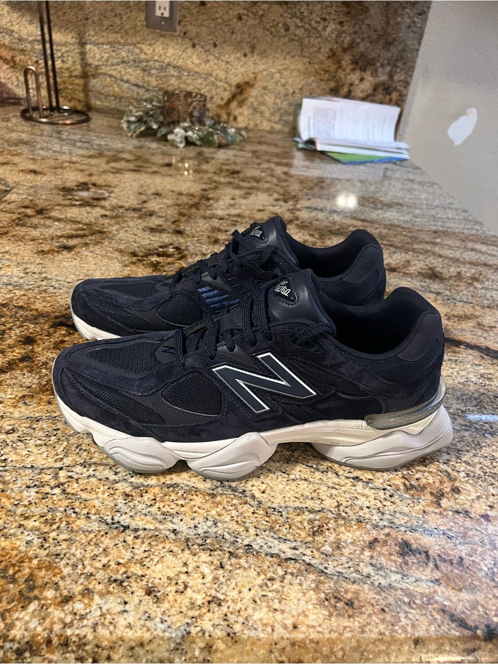 New Balance 9060 Black Navy Men’s 13 Women’s 14.5 U9060NV